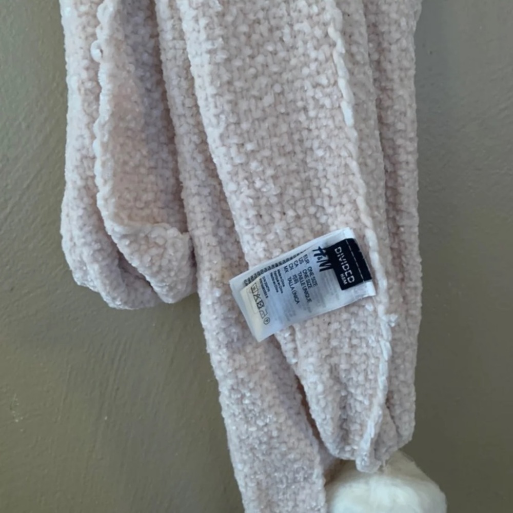 H&M Scarf - Picture 4 of 5